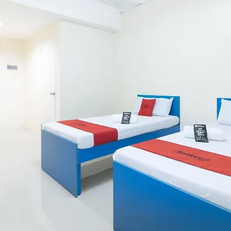 Reddoorz @ Insular Square Mandaue City